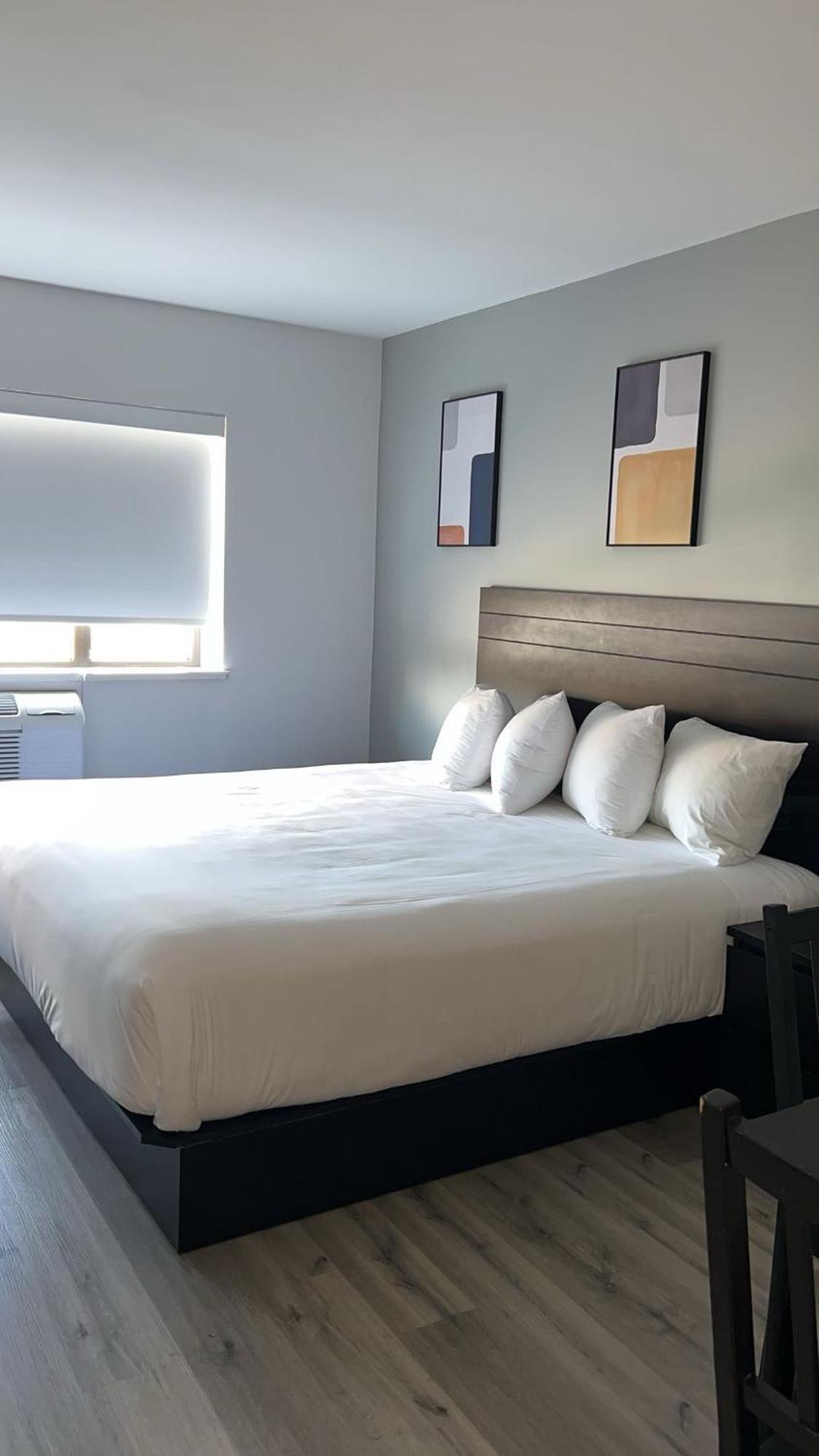 Hotel Newstar モントリオール エクステリア 写真